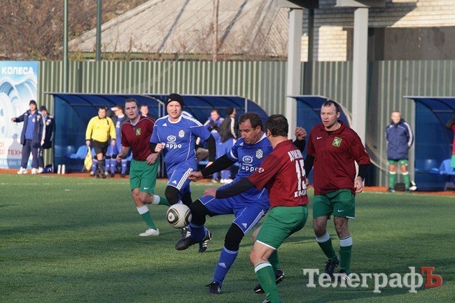 Мэр и его команда сыграли в футбол со своими харьковскими коллегами (ФОТОРЕПОРТАЖ) Мэр и его команда сыграли в футбол со своими харьковскими коллегами (ФОТОРЕПОРТАЖ)