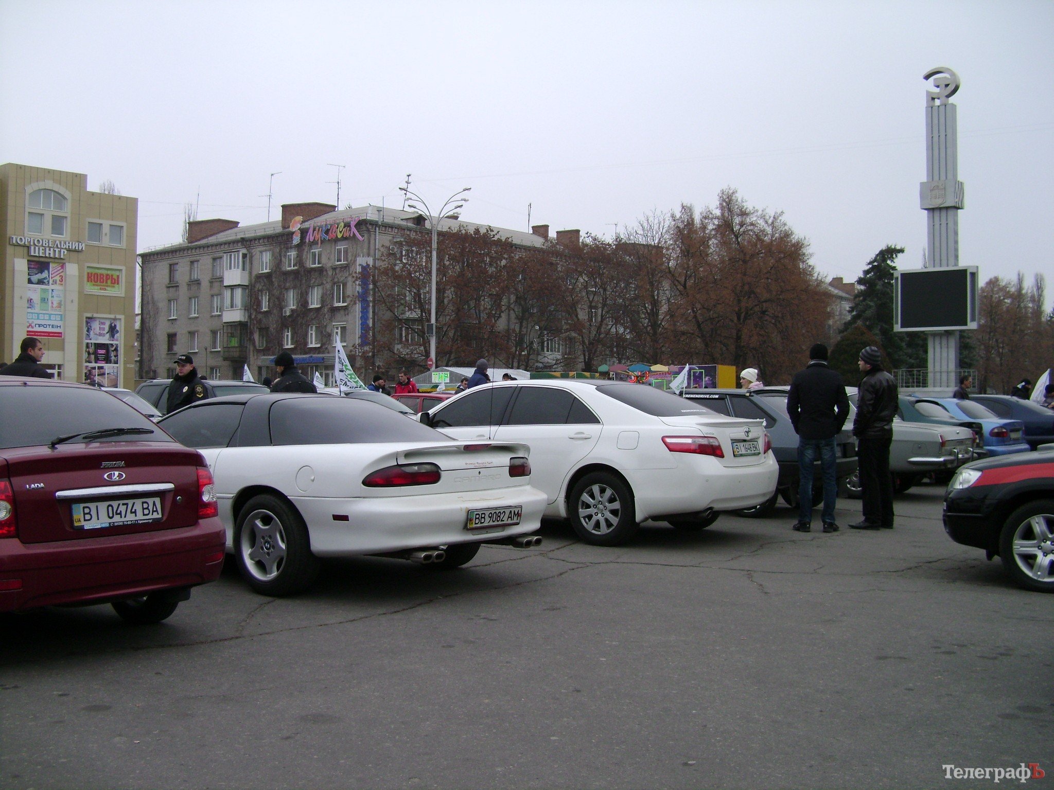 В Кременчуге автомобилисты почтили память жертв ДТП (ФОТО, ВИДЕО) В Кременчуге автомобилисты почтили память жертв ДТП (ФОТО, ВИДЕО)