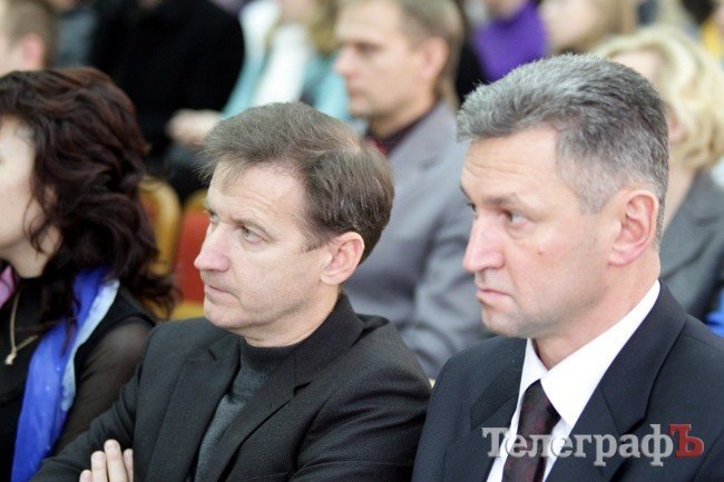 Мэр рассказал студентам КрНУ анекдот о священнике и пообещал новый каток, поющий фонтан и дисциплину в городе Мэр рассказал студентам КрНУ анекдот о священнике и пообещал новый каток, поющий фонтан и дисциплину в городе