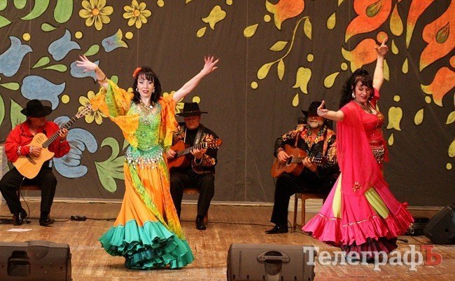 Цыганский музыкально-драматический театр "Романс Цыганский музыкально-драматический театр "Романс