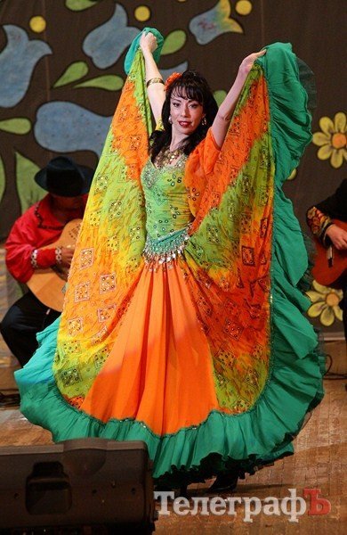 «Романс» для Кременчуга или За цыганской звездой кочевой «Романс» для Кременчуга или За цыганской звездой кочевой