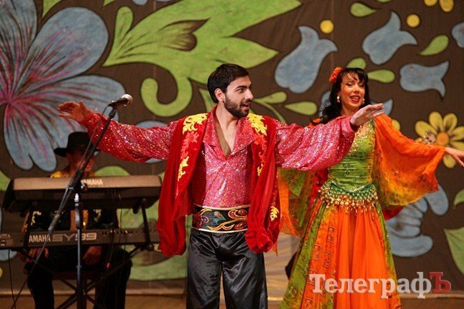 «Романс» для Кременчуга или За цыганской звездой кочевой «Романс» для Кременчуга или За цыганской звездой кочевой