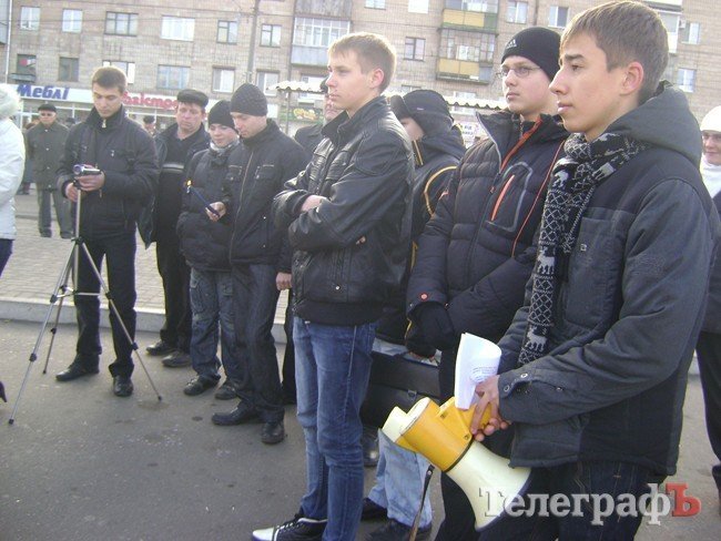 Акция "Помним. Любим. Скорбим. Амстор, где каток?" Акция "Помним. Любим. Скорбим. Амстор, где каток?" 