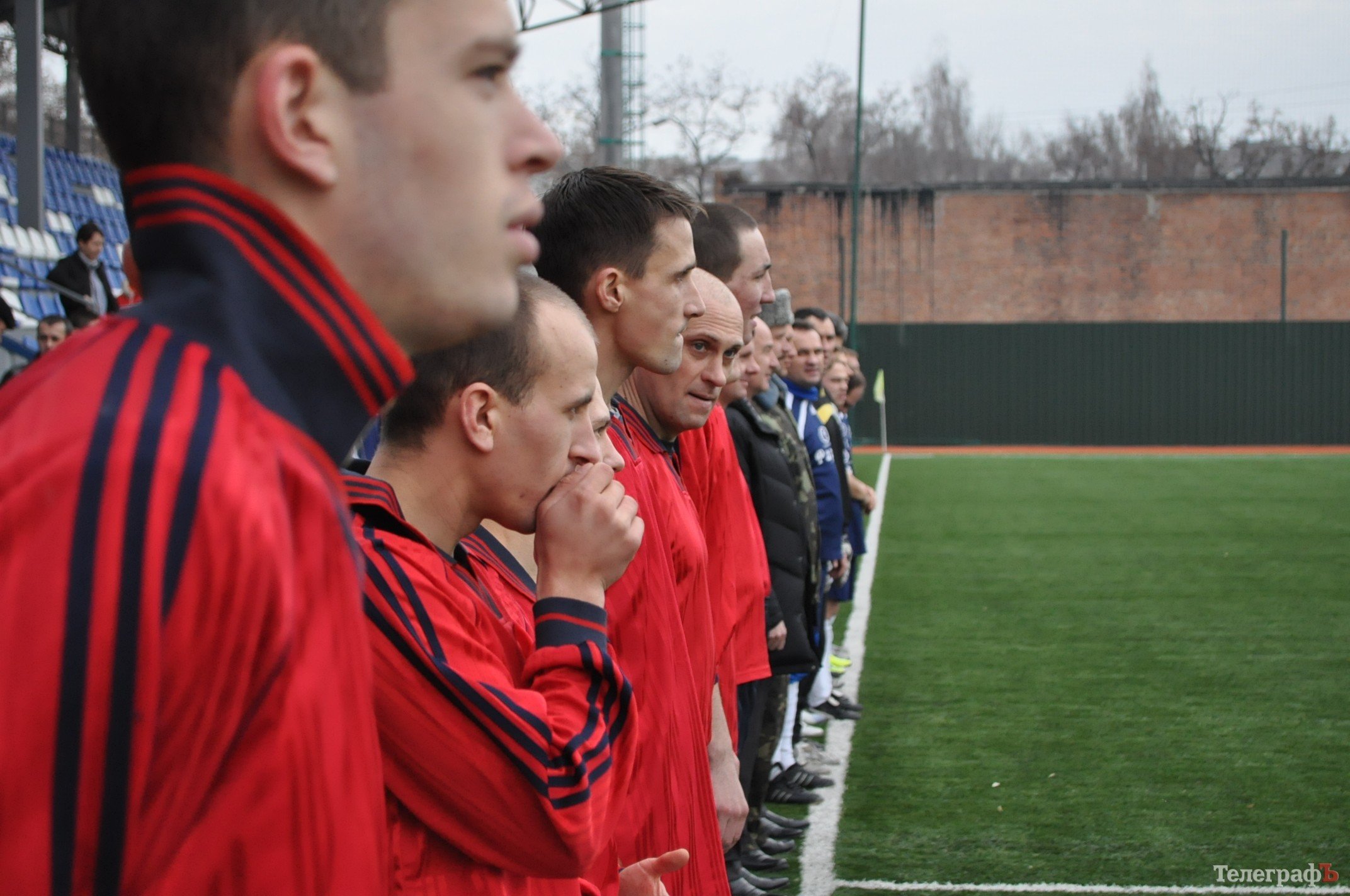 Военные обыграли чиновников в футбол (ФОТО) Военные обыграли чиновников в футбол (ФОТО)