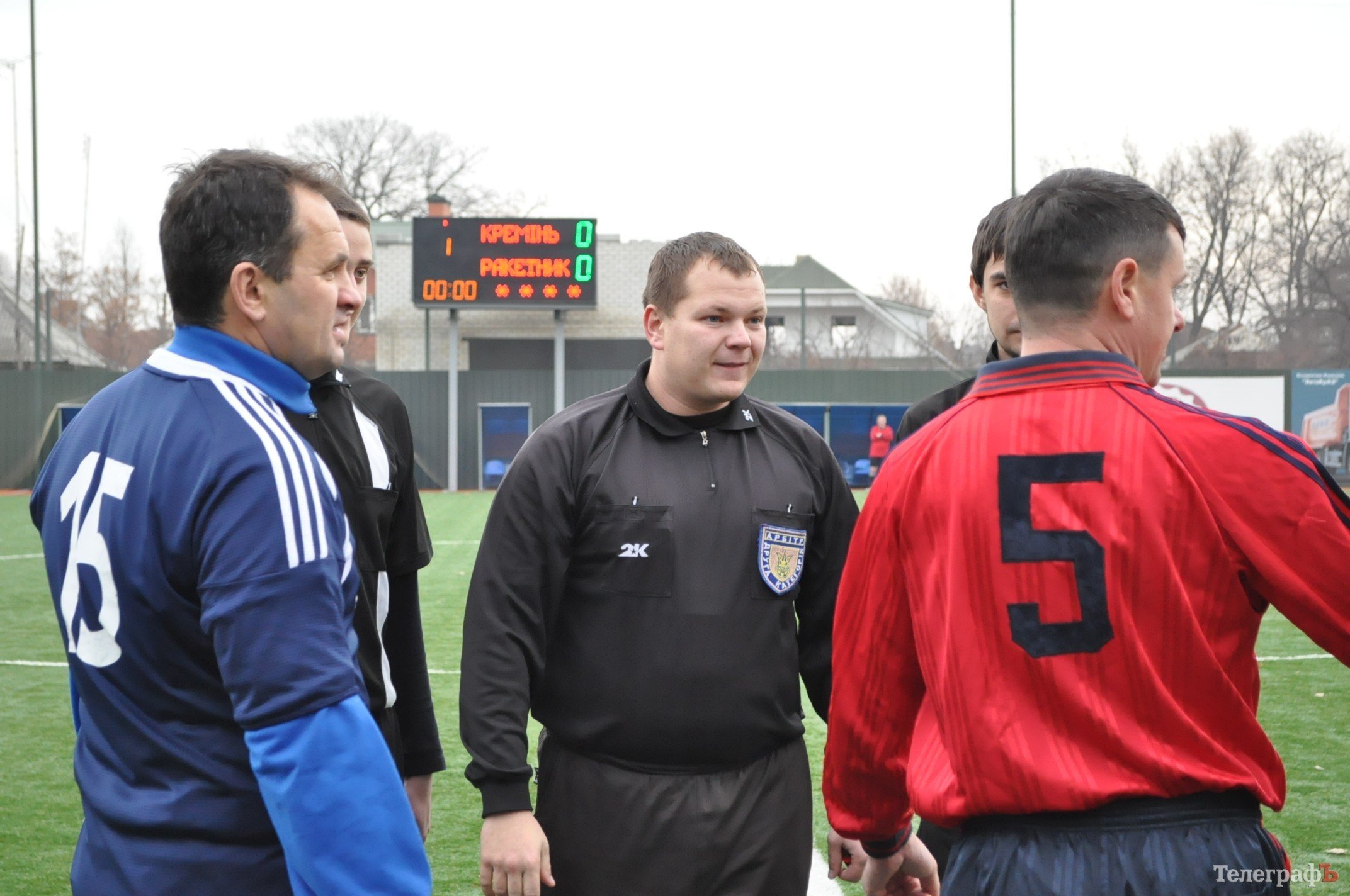 Военные обыграли чиновников в футбол (ФОТО) Военные обыграли чиновников в футбол (ФОТО)