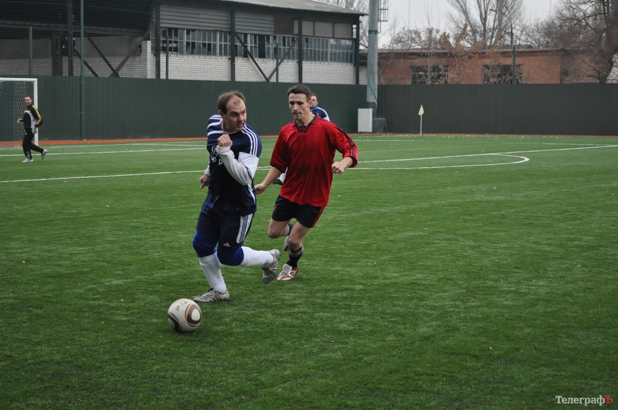 Военные обыграли чиновников в футбол (ФОТО) Военные обыграли чиновников в футбол (ФОТО)