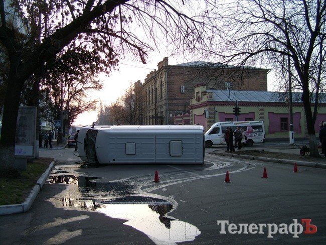 ДТП на перекрестке ул.Октябрьская и ул.Победы ДТП на перекрестке ул.Октябрьская и ул.Победы