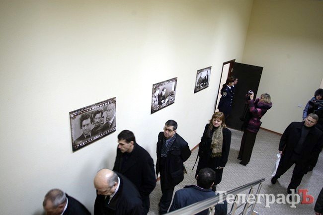 Крюковские милиционеры отпраздновали новоселье (ФОТОРЕПОРТАЖ) Крюковские милиционеры отпраздновали новоселье (ФОТОРЕПОРТАЖ)