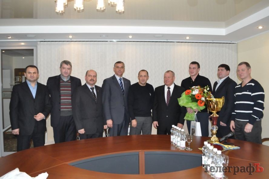 БОКС. Лучше поздно, чем никогда. БОКС. Лучше поздно, чем никогда.