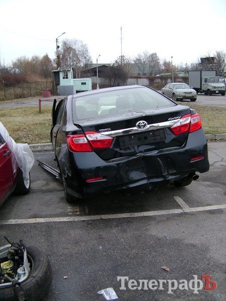 "Toyota Camry" и "Волга" "Toyota Camry" и "Волга"