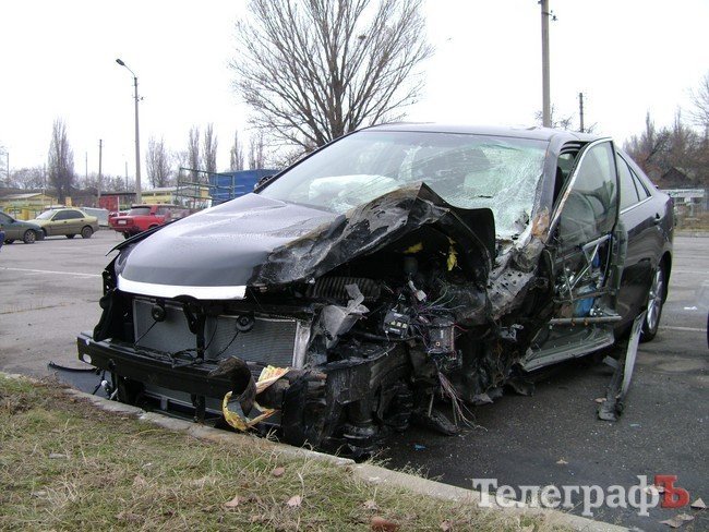 "Toyota Camry" и "Волга" "Toyota Camry" и "Волга"