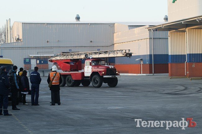 На складах табачной фабрики прошли учения: по легенде взорвалась газовая котельная (ФОТО, ВИДЕО) На складах табачной фабрики прошли учения: по легенде взорвалась газовая котельная (ФОТО, ВИДЕО)