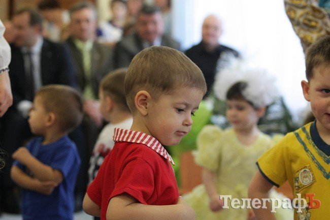 В День Святого Николая воспитанники дома ребенка получили подарки (ФОТО) В День Святого Николая воспитанники дома ребенка получили подарки (ФОТО)