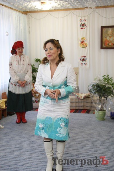 Фирма "Фармацентр" подарила Дому ребенка медикаменты и сладости Фирма "Фармацентр" подарила Дому ребенка медикаменты и сладости