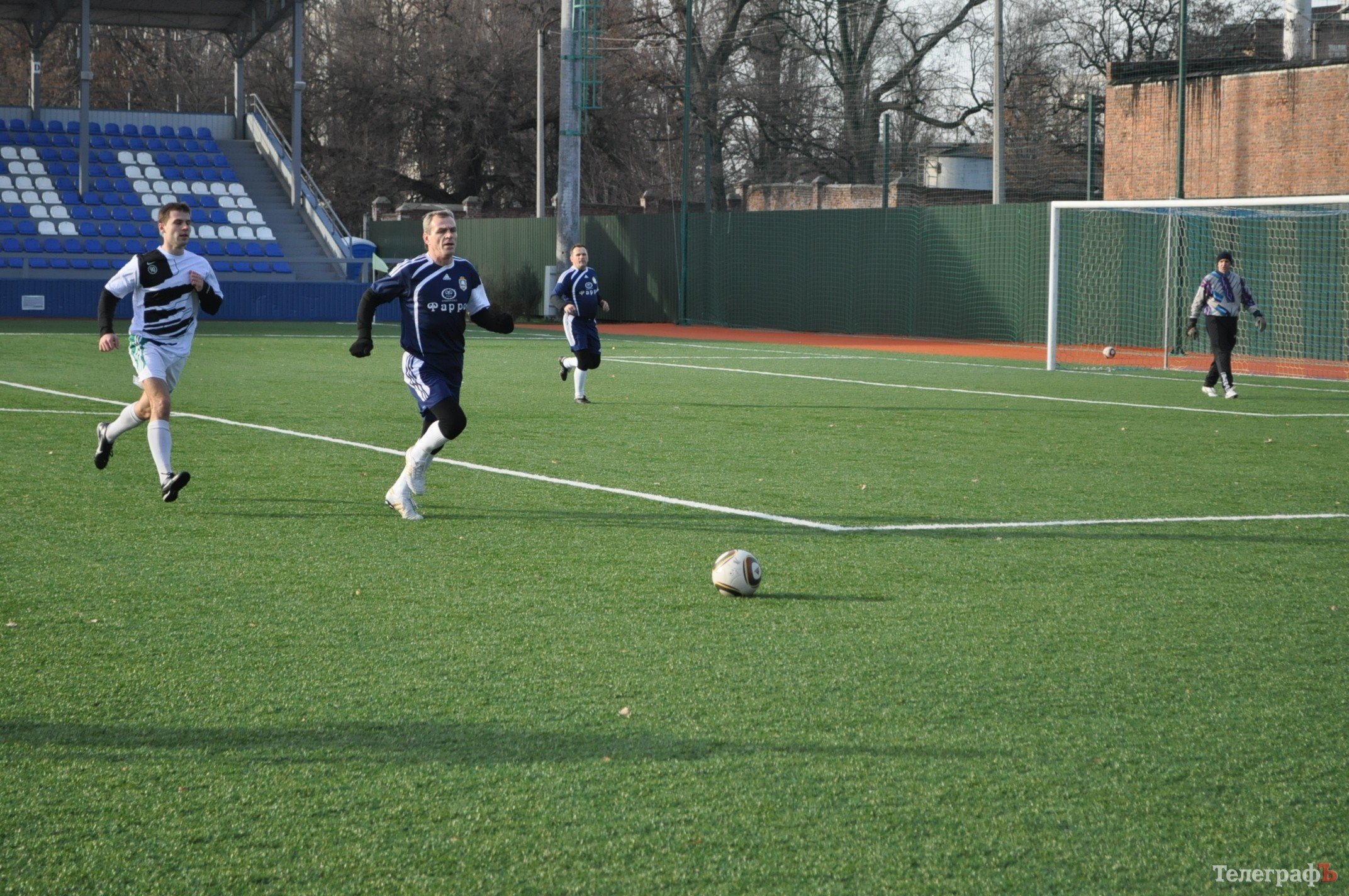 ФУТБОЛ. Команда депутатов отпраздновала первую победу. ФУТБОЛ. Команда депутатов отпраздновала первую победу.