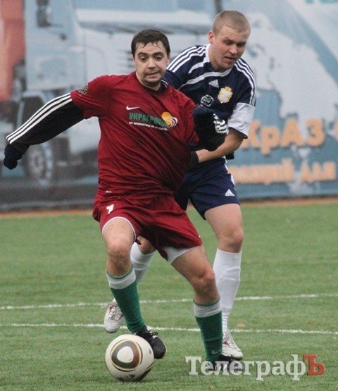 ФУТБОЛ. «Кремень» сыграл первый товарищеский матч в зимнем перерыве. ДОПОЛНЕНО фото В.Шараевского. ФУТБОЛ. «Кремень» сыграл первый товарищеский матч в зимнем перерыве. ДОПОЛНЕНО фото В.Шараевского.