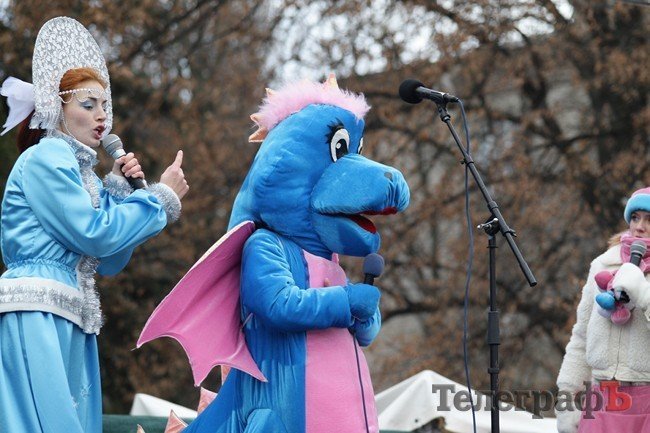 В Кременчуге открыли главную елку (ФОТОРЕПОРТАЖ) В Кременчуге открыли главную елку (ФОТОРЕПОРТАЖ)