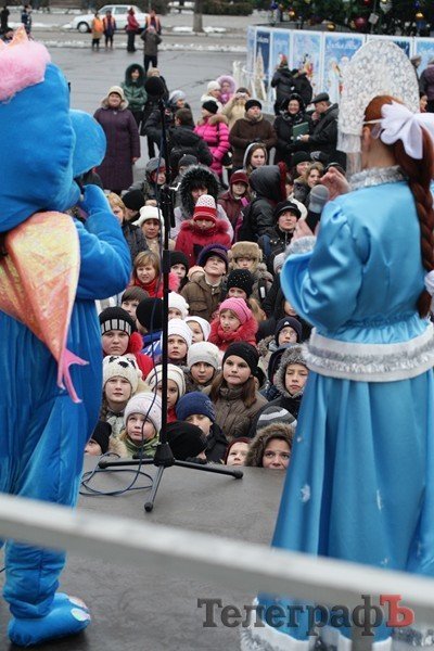 В Кременчуге открыли главную елку (ФОТОРЕПОРТАЖ) В Кременчуге открыли главную елку (ФОТОРЕПОРТАЖ)