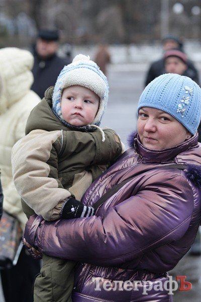 В Кременчуге открыли главную елку (ФОТОРЕПОРТАЖ) В Кременчуге открыли главную елку (ФОТОРЕПОРТАЖ)
