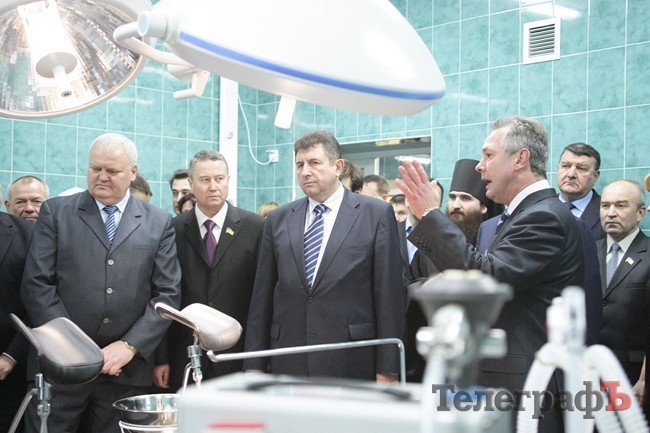 В Кременчуге открыли отремонтированный областной онкодиспансер (ФОТОРЕПОРТАЖ) В Кременчуге открыли отремонтированный областной онкодиспансер (ФОТОРЕПОРТАЖ)
