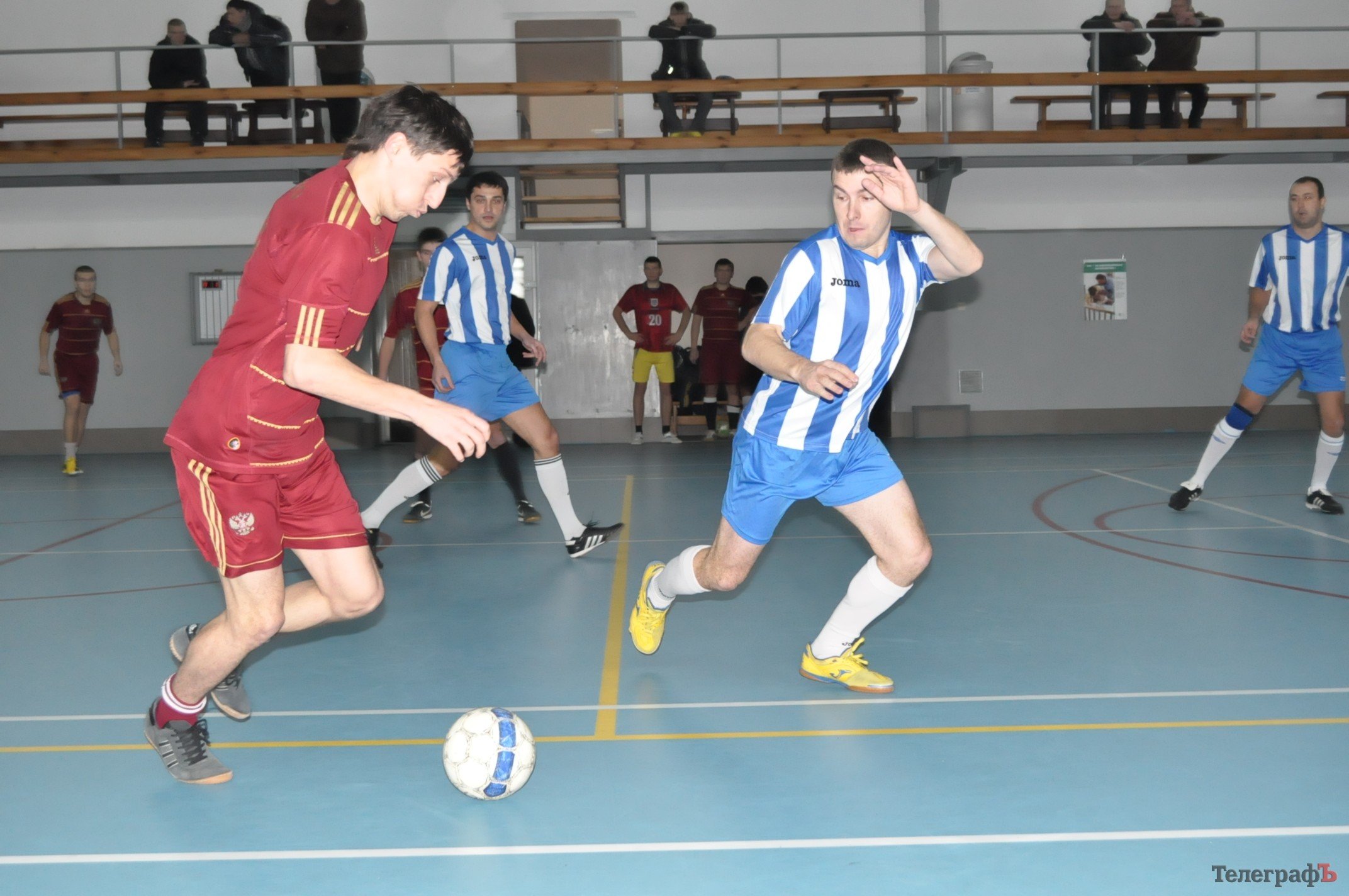 ФУТЗАЛ. Чемпионат Кременчугского района. Нешуточные страсти на «Шараде». ФУТЗАЛ. Чемпионат Кременчугского района. Нешуточные страсти на «Шараде».