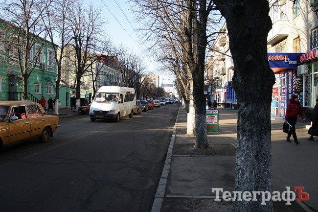На мосту в Кременчуге авария и пробка (ДОПОЛНЕНО) На мосту в Кременчуге авария и пробка (ДОПОЛНЕНО)