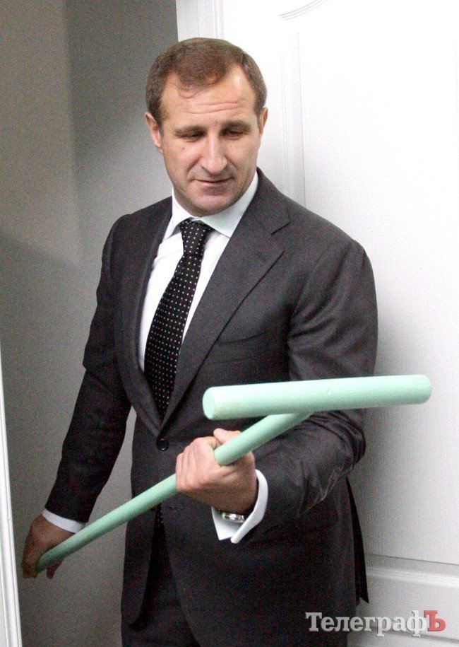 Вшановані на стовпі 2011: антирейтинг посадовців, політиків та інших публічних осіб Кременчука Вшановані на стовпі 2011: антирейтинг посадовців, політиків та інших публічних осіб Кременчука