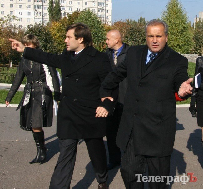 Вшановані на стовпі 2011: антирейтинг посадовців, політиків та інших публічних осіб Кременчука Вшановані на стовпі 2011: антирейтинг посадовців, політиків та інших публічних осіб Кременчука