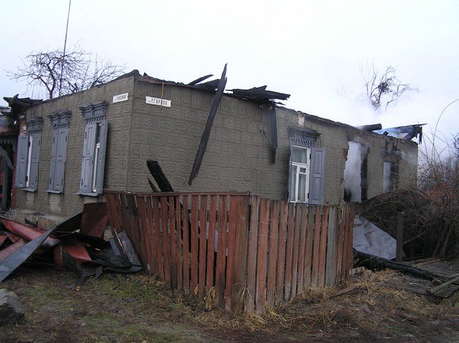 Ночью в Крюкове на пожаре обнаружен труп неизвестного Ночью в Крюкове на пожаре обнаружен труп неизвестного