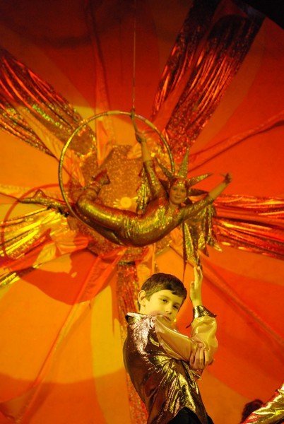 На новогоднем утреннике в ГДК снеговики вместе с вороном искали свою мечту (ФОТО) На новогоднем утреннике в ГДК снеговики вместе с вороном искали свою мечту (ФОТО)