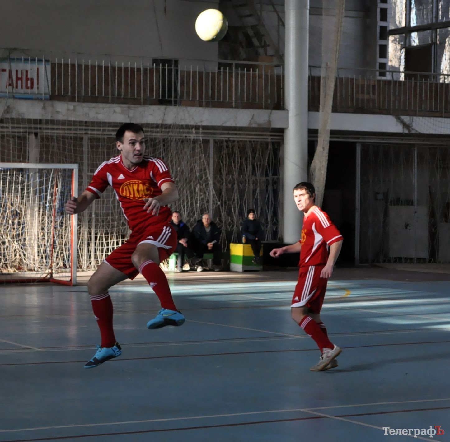 Футзал. Чемпионат Кременчуга. КНУ притормозил ОЛСУ. Футзал. Чемпионат Кременчуга. КНУ притормозил ОЛСУ.