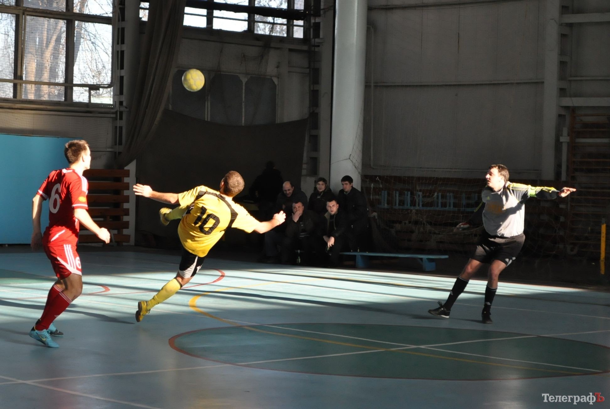Футзал. Чемпионат Кременчуга. КНУ притормозил ОЛСУ. Футзал. Чемпионат Кременчуга. КНУ притормозил ОЛСУ.