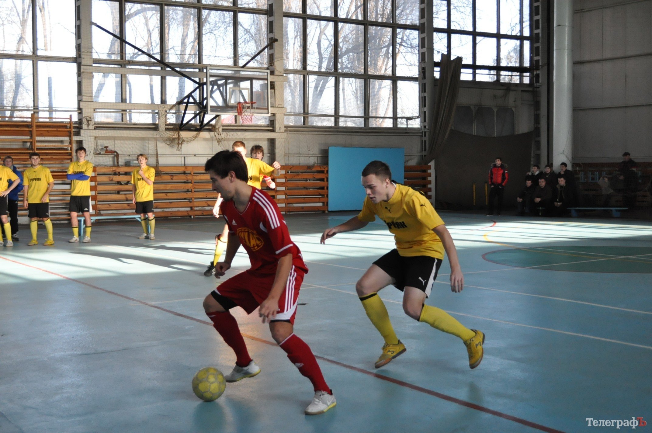Футзал. Чемпионат Кременчуга. КНУ притормозил ОЛСУ. Футзал. Чемпионат Кременчуга. КНУ притормозил ОЛСУ.