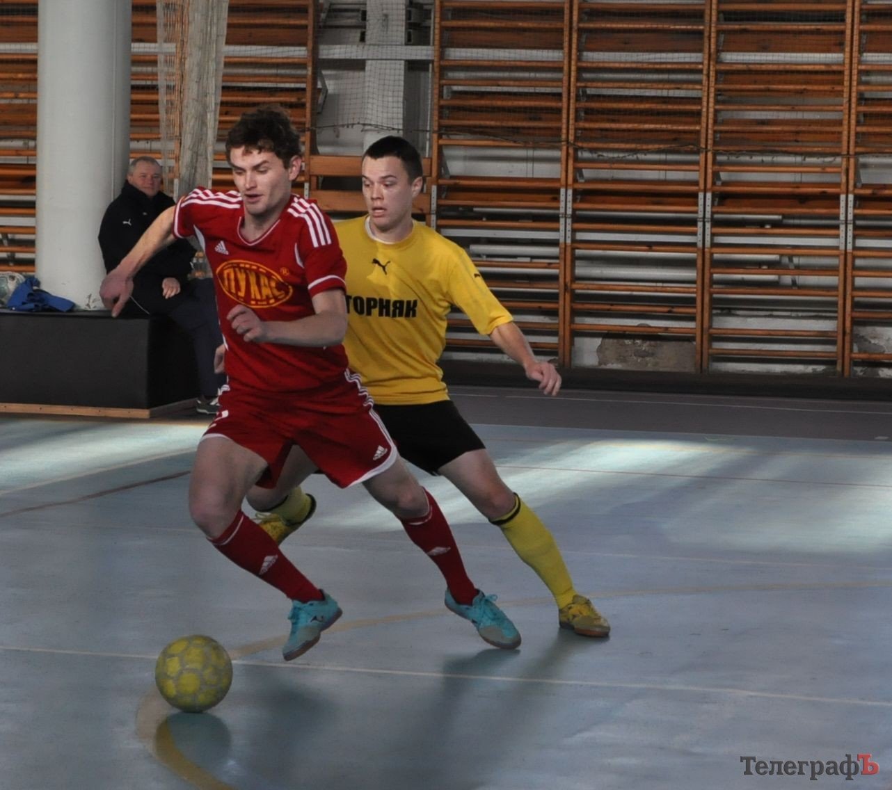 Футзал. Чемпионат Кременчуга. КНУ притормозил ОЛСУ. Футзал. Чемпионат Кременчуга. КНУ притормозил ОЛСУ.