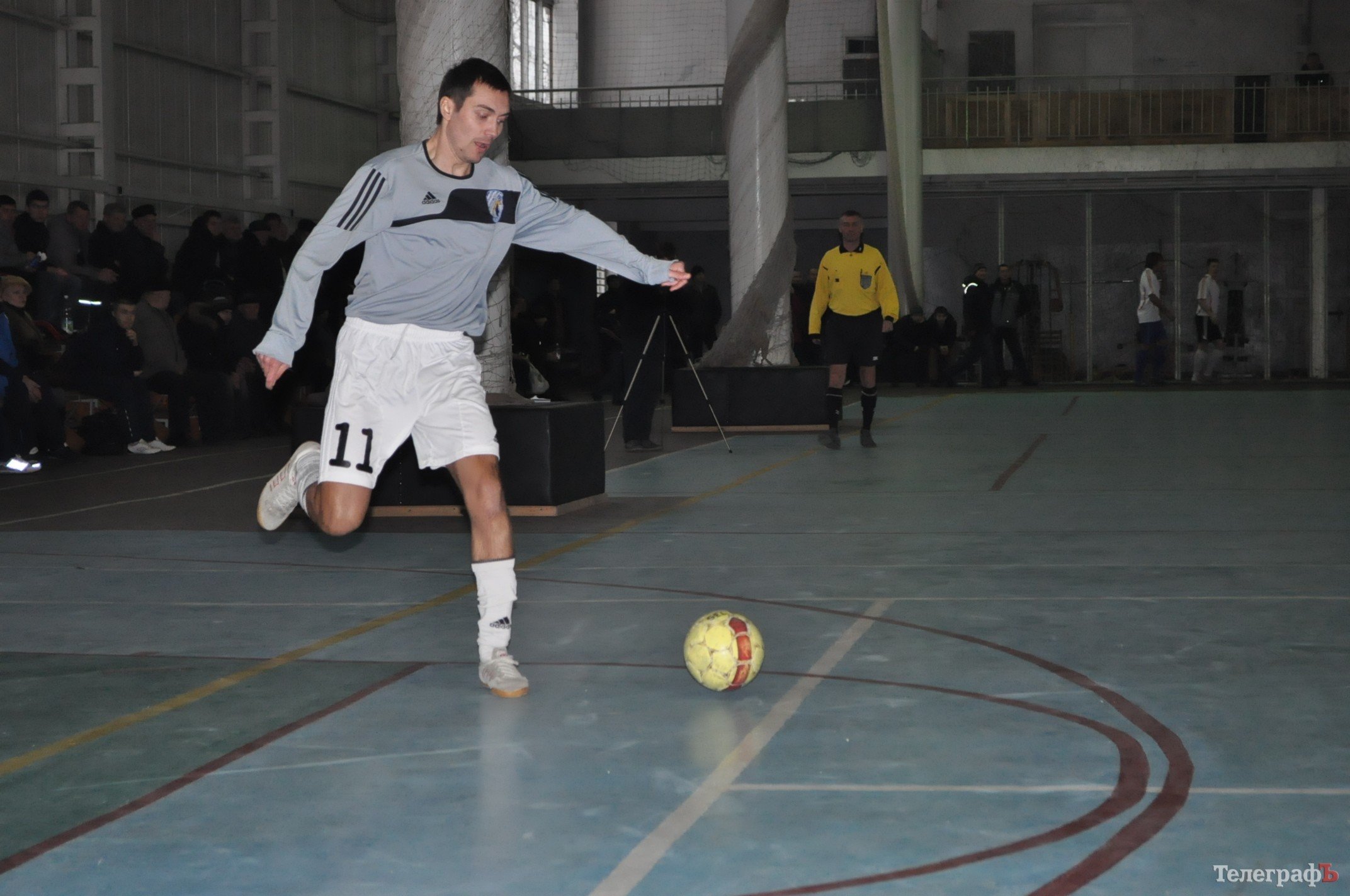 Футзал. Чемпионат Кременчуга. КНУ притормозил ОЛСУ. Футзал. Чемпионат Кременчуга. КНУ притормозил ОЛСУ.