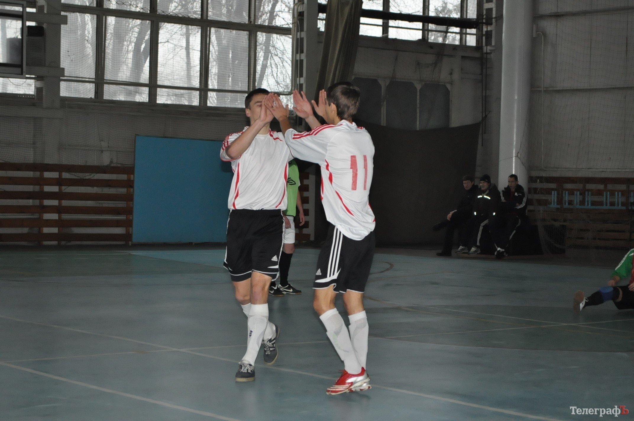 Футзал. Чемпионат Кременчуга. КНУ притормозил ОЛСУ. Футзал. Чемпионат Кременчуга. КНУ притормозил ОЛСУ.