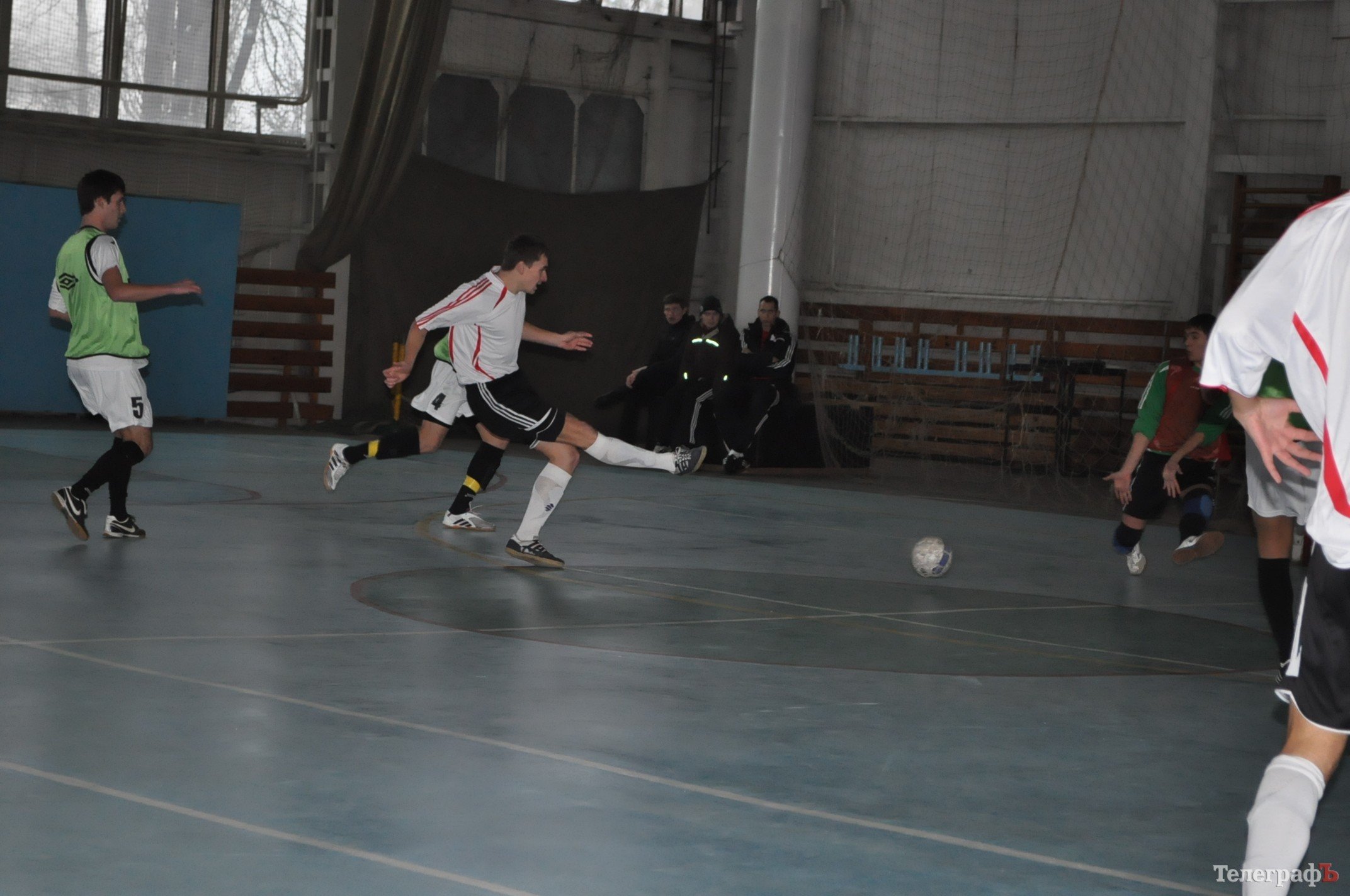 Футзал. Чемпионат Кременчуга. КНУ притормозил ОЛСУ. Футзал. Чемпионат Кременчуга. КНУ притормозил ОЛСУ.