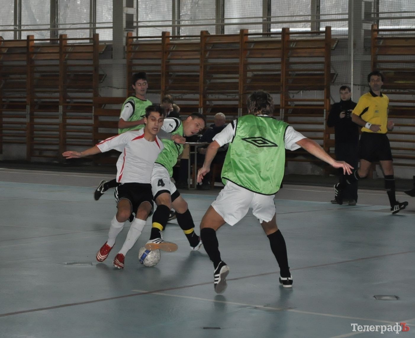 Футзал. Чемпионат Кременчуга. КНУ притормозил ОЛСУ. Футзал. Чемпионат Кременчуга. КНУ притормозил ОЛСУ.