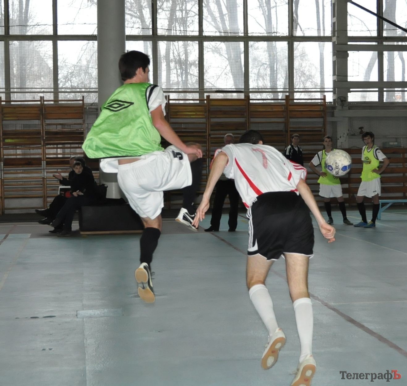 Футзал. Чемпионат Кременчуга. КНУ притормозил ОЛСУ. Футзал. Чемпионат Кременчуга. КНУ притормозил ОЛСУ.