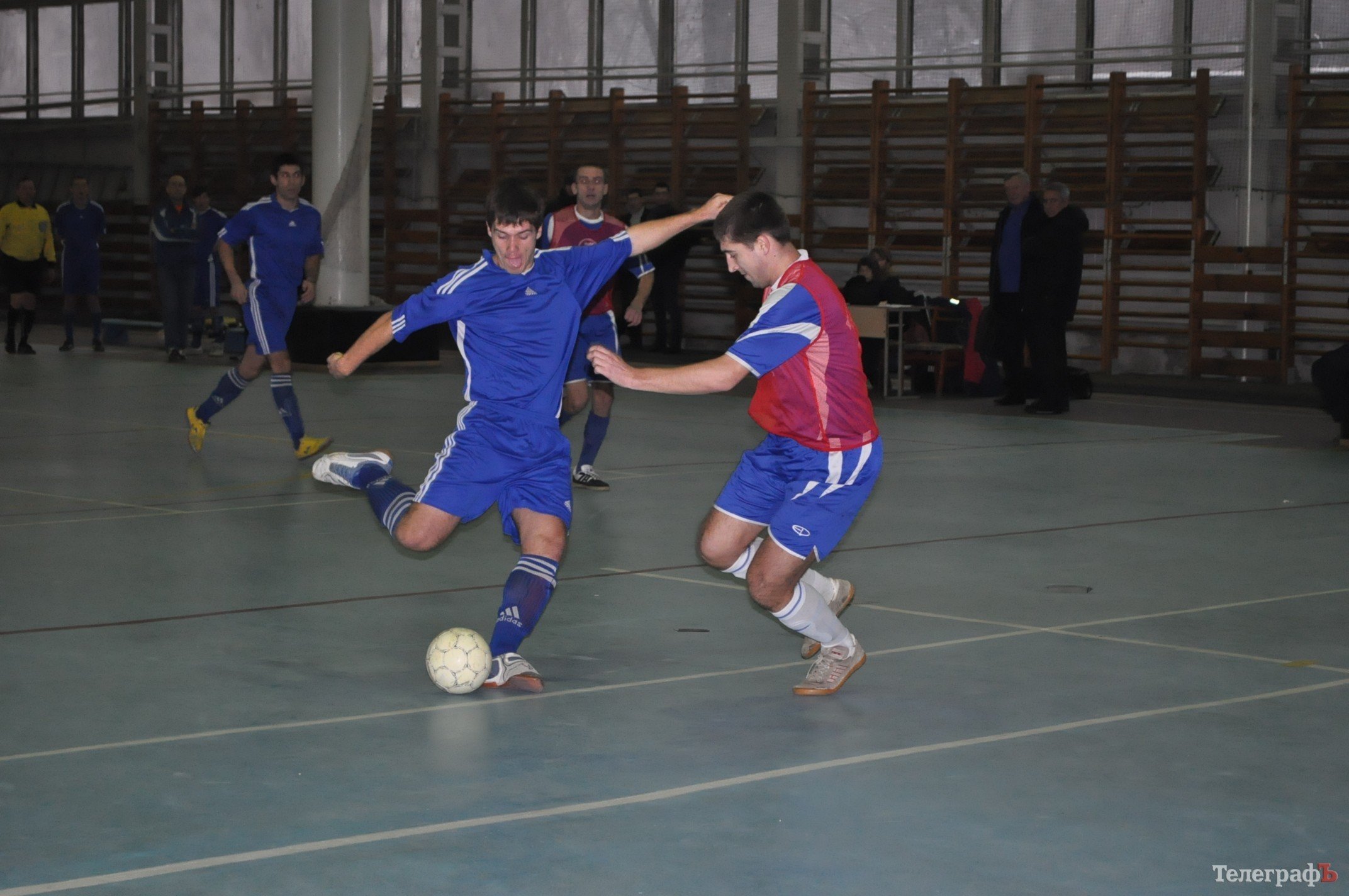 Футзал. Чемпионат Кременчуга. КНУ притормозил ОЛСУ. Футзал. Чемпионат Кременчуга. КНУ притормозил ОЛСУ.