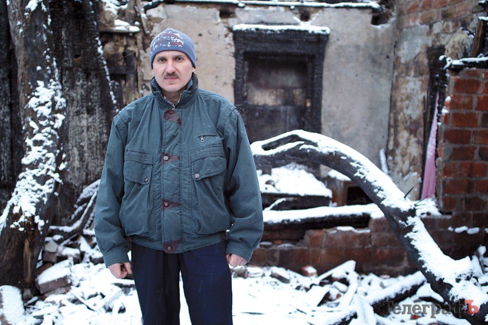 Погорільці: ДТП перетворило будинок сім'ї Щербакових на руїну і майже не залишило шансів на його відбудову Погорільці: ДТП перетворило будинок сім'ї Щербакових на руїну і майже не залишило шансів на його відбудову