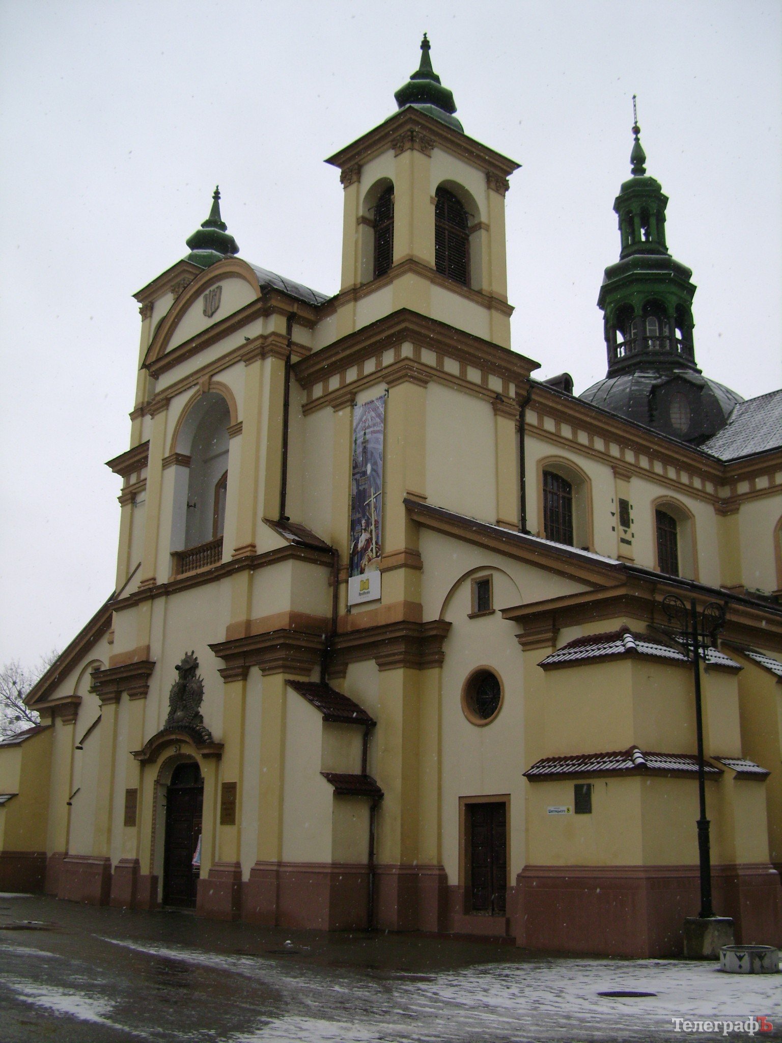 Різдво по-західноукраїнськи: медовуха, пампушки, дідухи та колядки non-stop Різдво по-західноукраїнськи: медовуха, пампушки, дідухи та колядки non-stop