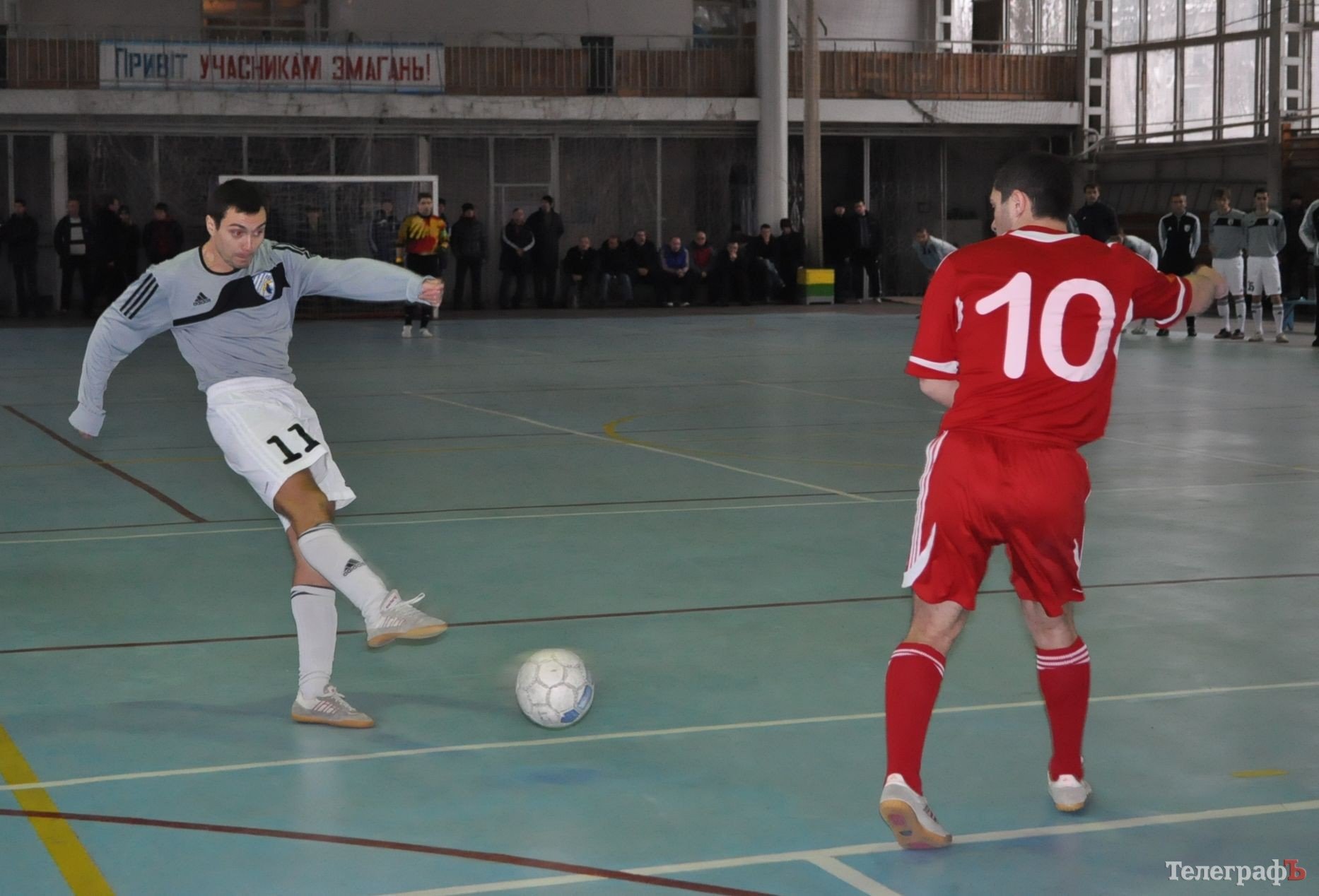 ФУТЗАЛ. Чемпионат Кременчуга. Первая победа «Нефтяника» и крах «Лукаса». ФУТЗАЛ. Чемпионат Кременчуга. Первая победа «Нефтяника» и крах «Лукаса».