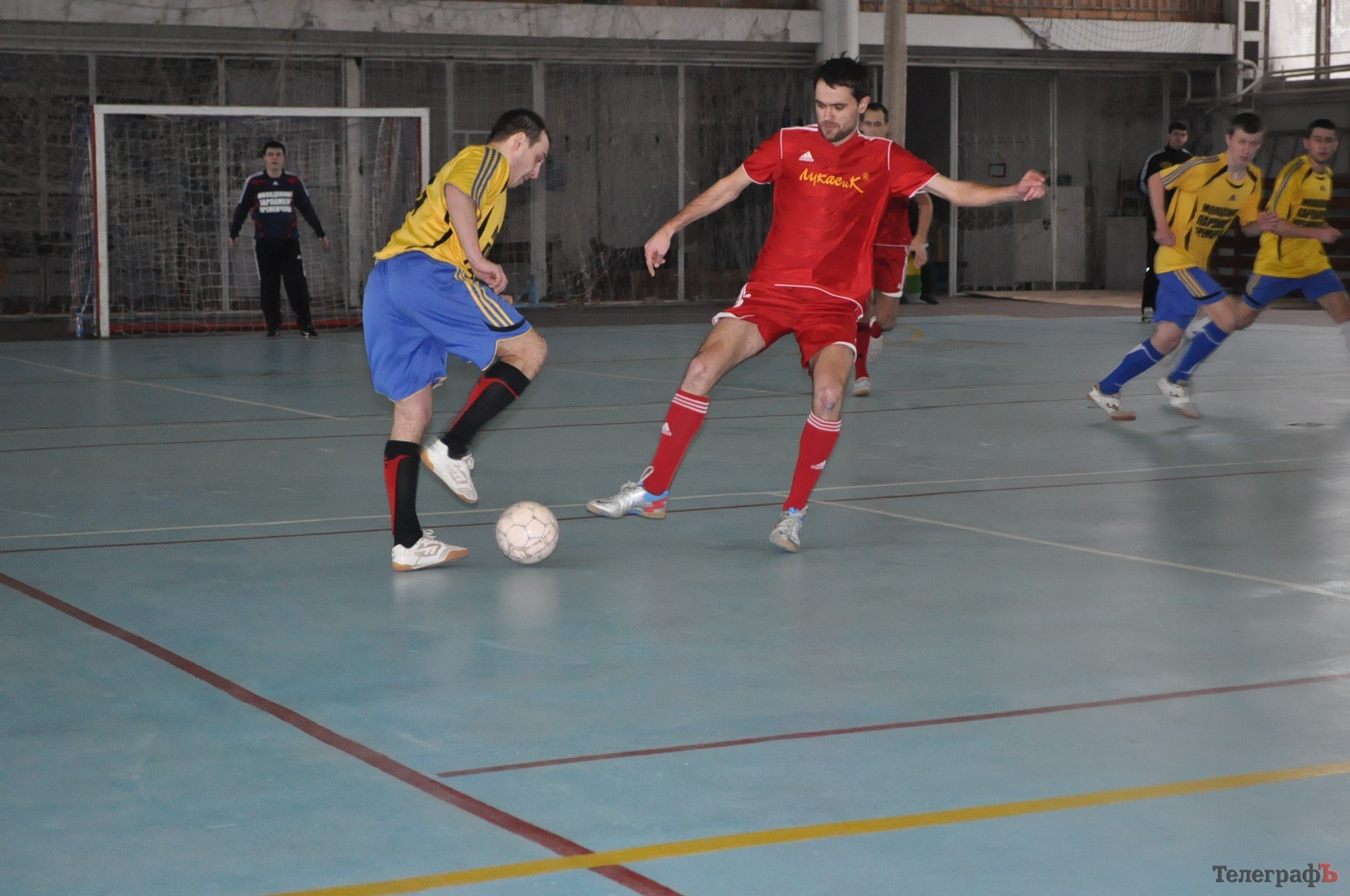 ФУТЗАЛ. Чемпионат Кременчуга. Первая победа «Нефтяника» и крах «Лукаса». ФУТЗАЛ. Чемпионат Кременчуга. Первая победа «Нефтяника» и крах «Лукаса».