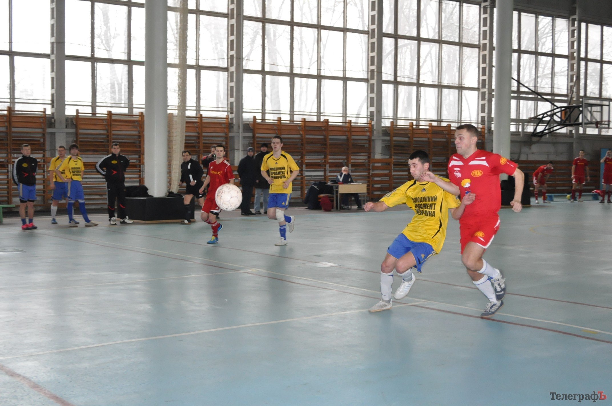 ФУТЗАЛ. Чемпионат Кременчуга. Первая победа «Нефтяника» и крах «Лукаса». ФУТЗАЛ. Чемпионат Кременчуга. Первая победа «Нефтяника» и крах «Лукаса».