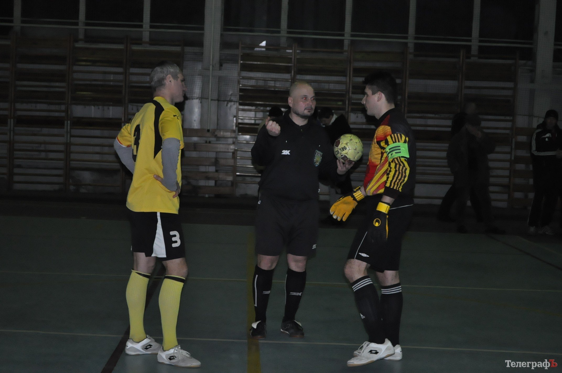 ФУТЗАЛ. Чемпионат Кременчуга. На своих местах. ФУТЗАЛ. Чемпионат Кременчуга. На своих местах.