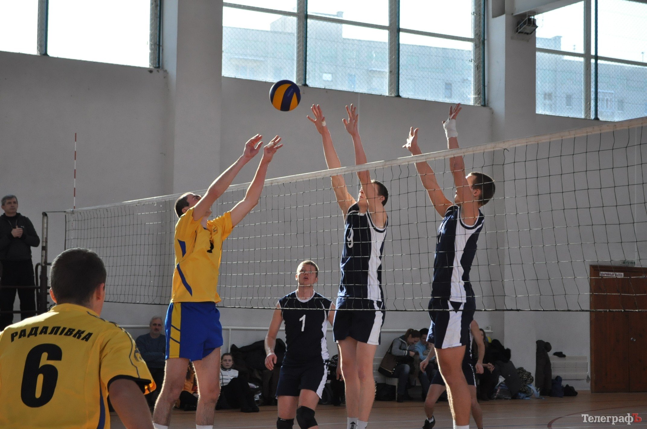 ВОЛЕЙБОЛ. В Кременчуге стартовал чемпионат Полтавской области. ВОЛЕЙБОЛ. В Кременчуге стартовал чемпионат Полтавской области.