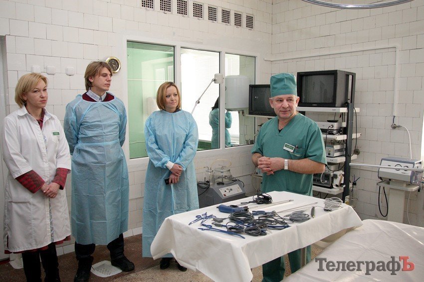 Хирургии 1-й горбольницы передали уникальное оборудование для операций (ФОТО) Хирургии 1-й горбольницы передали уникальное оборудование для операций (ФОТО)