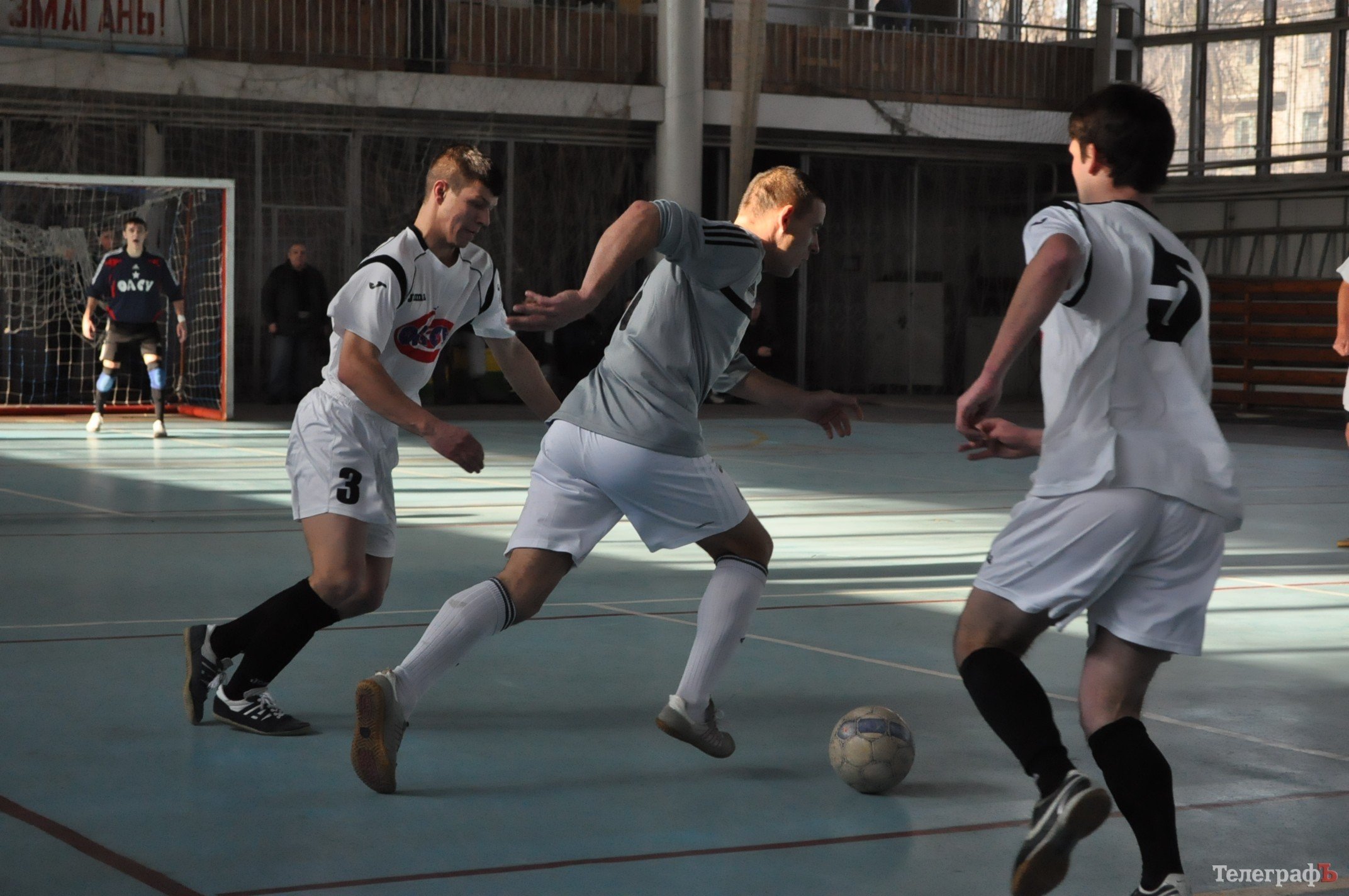 ФУТЗАЛ. Чемпионат Кременчуга. Очередное фиаско ОЛСУ. ФУТЗАЛ. Чемпионат Кременчуга. Очередное фиаско ОЛСУ.