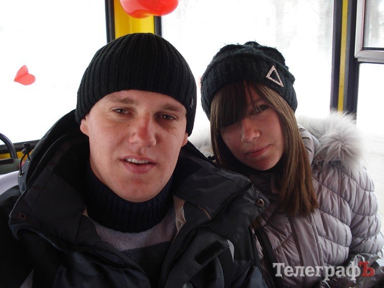 "Маршрутка любви" возила кременчужан за поцелуй (ФОТО, ВИДЕО) "Маршрутка любви" возила кременчужан за поцелуй (ФОТО, ВИДЕО)